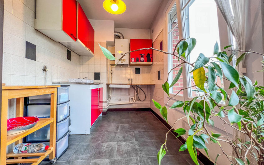 AMIENS TYPE 2 RESIDENCE FLEURIE