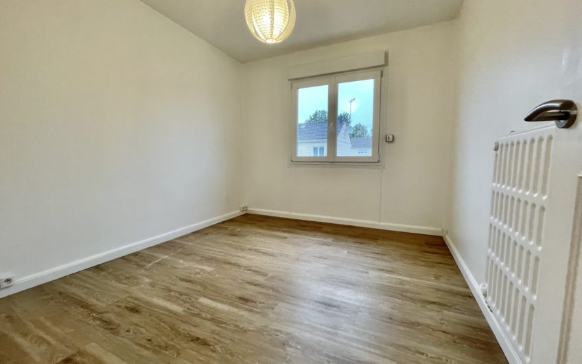 Maison AMIENS SUD 82m2 3 chambres, jardin et garage.