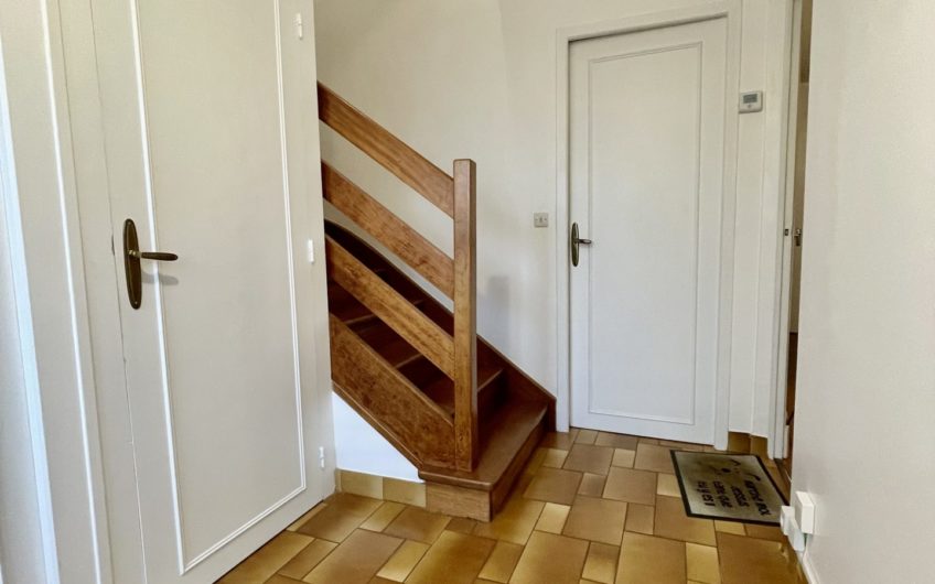 Maison AMIENS SUD 82m2 3 chambres, jardin et garage.