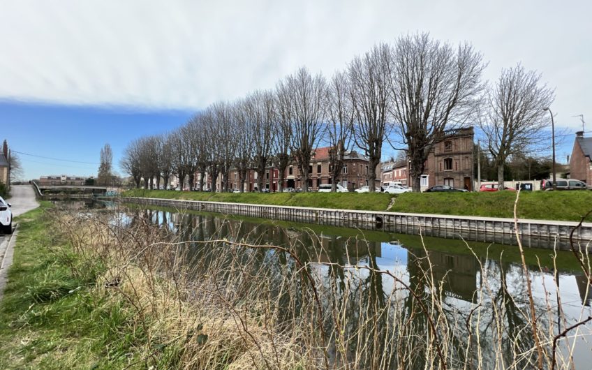Square Darlington, T4 avec cave et parking,