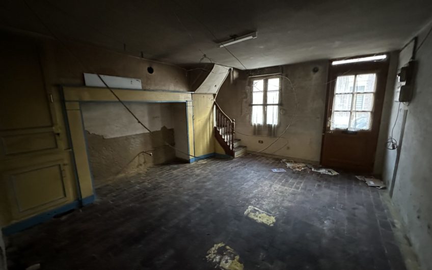 Amiens Ouest, Maison à rénover avec jardin