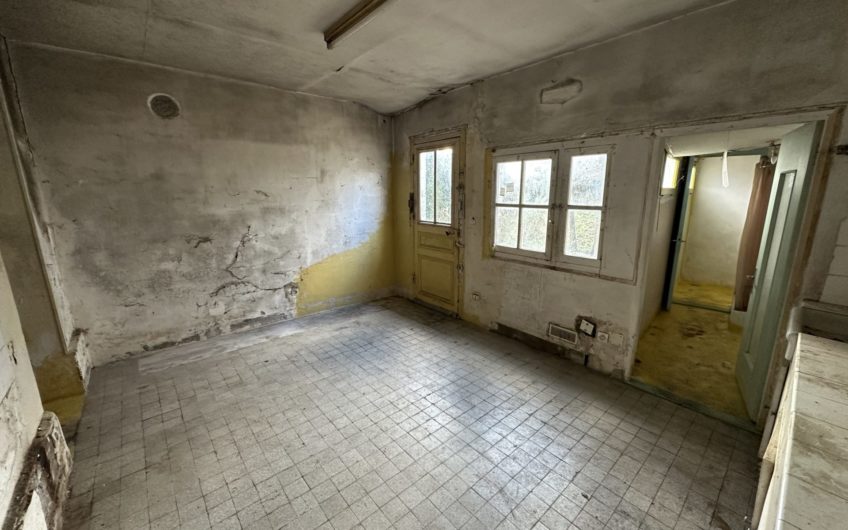 Amiens Ouest, Maison à rénover avec jardin