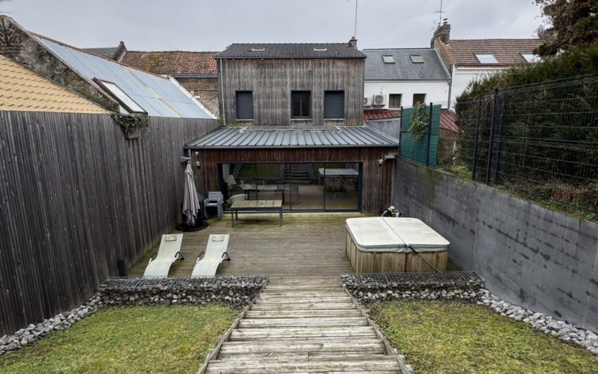 Magnifique maison avec jardin et garage à Amiens