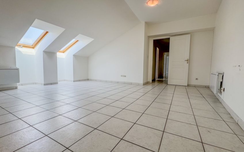 Appartement T3  2 chambres place de parking