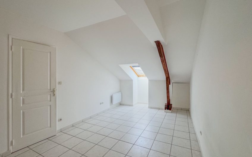 Appartement T3  2 chambres place de parking