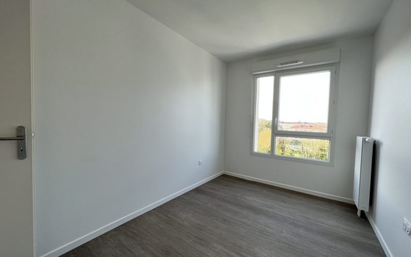 T3 avec terrasses et parking
