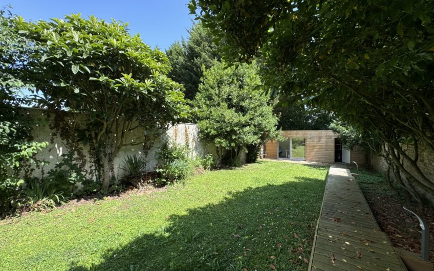 Maison avec jardin à Henriville