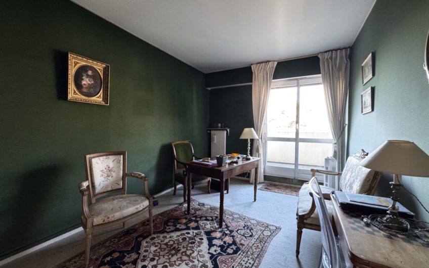 Appartement spacieux avec ascenseur – Quartier prisé Henriville