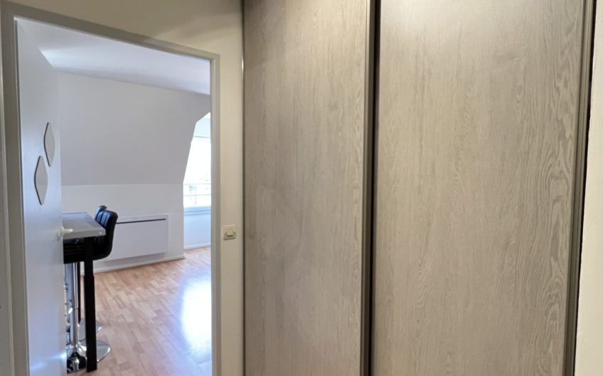Studio meublé avec parking