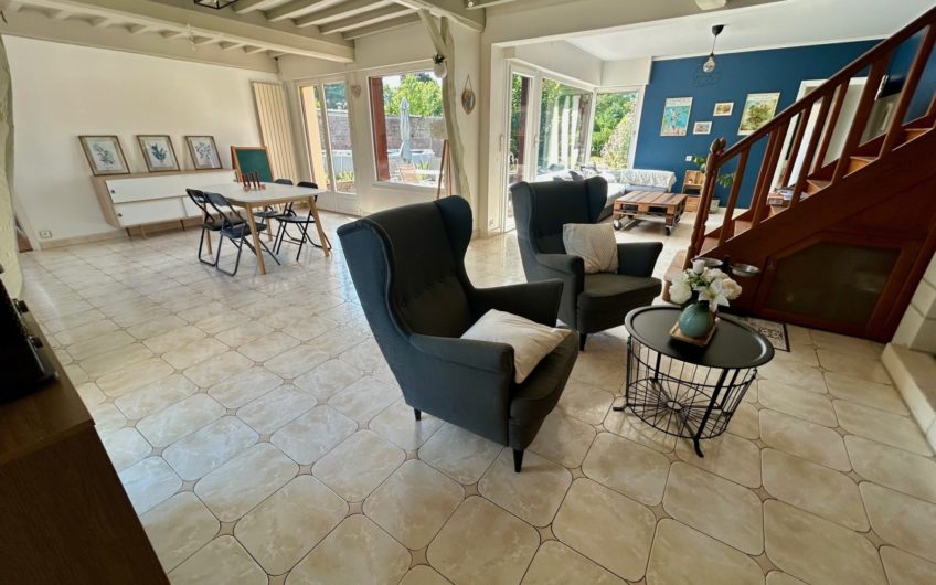 Belle longère de 160 m² à Prouzel.