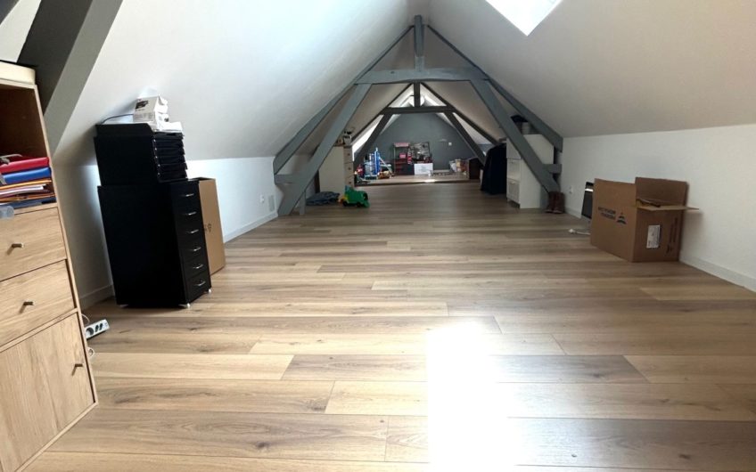 Belle longère de 160 m² à Prouzel.