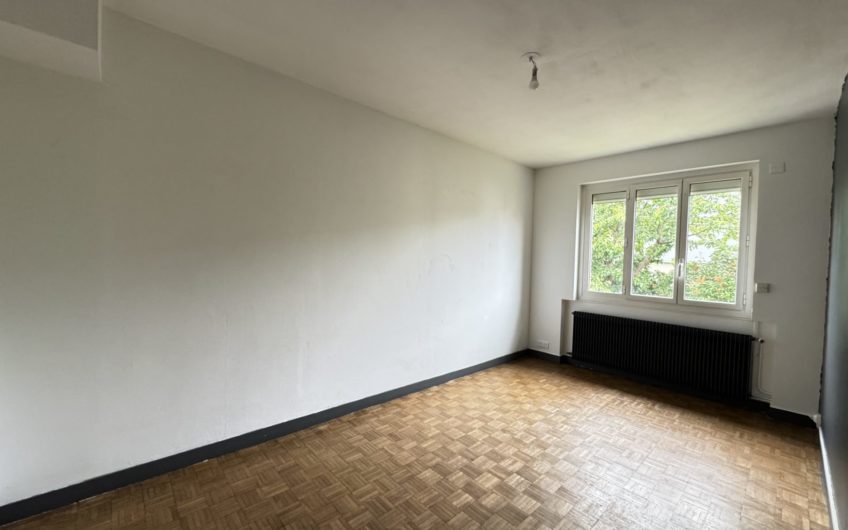 Maison de ville avec garage et jardin à Amiens