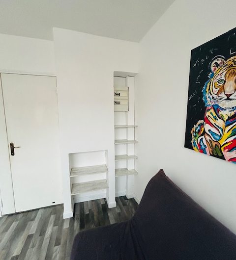 2 studios idéalement placés en centre ville