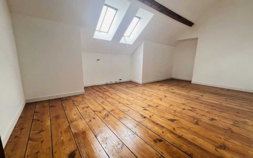Saint Anne Maison bourgeoise de 260 m2 6 chambres Cour
