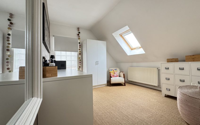 Allonville, maison avec jardin et dépendances