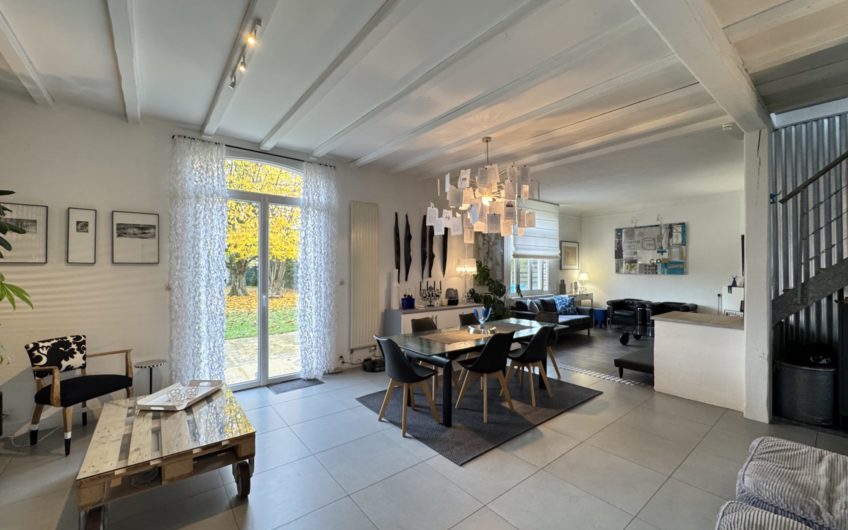 Allonville, maison avec jardin et dépendances