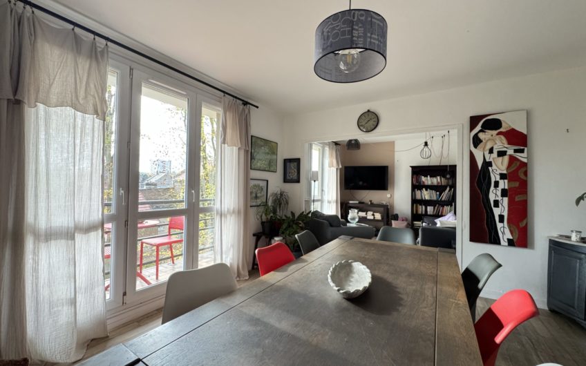 Amiens Sud/Est, Appartement avec ascenseur, balcon et parking