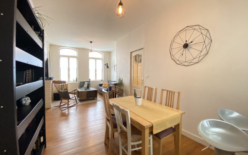 Maison avec cour en hyper centre