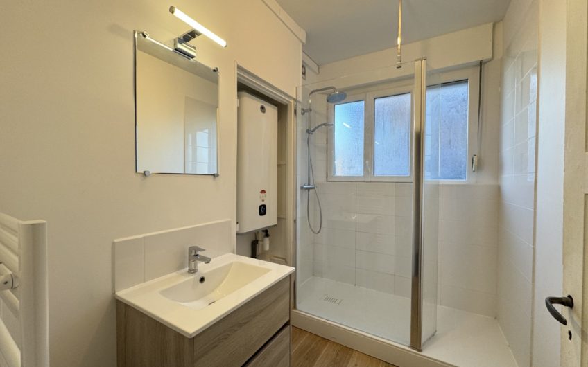 Centre-ville, T3 avec parking