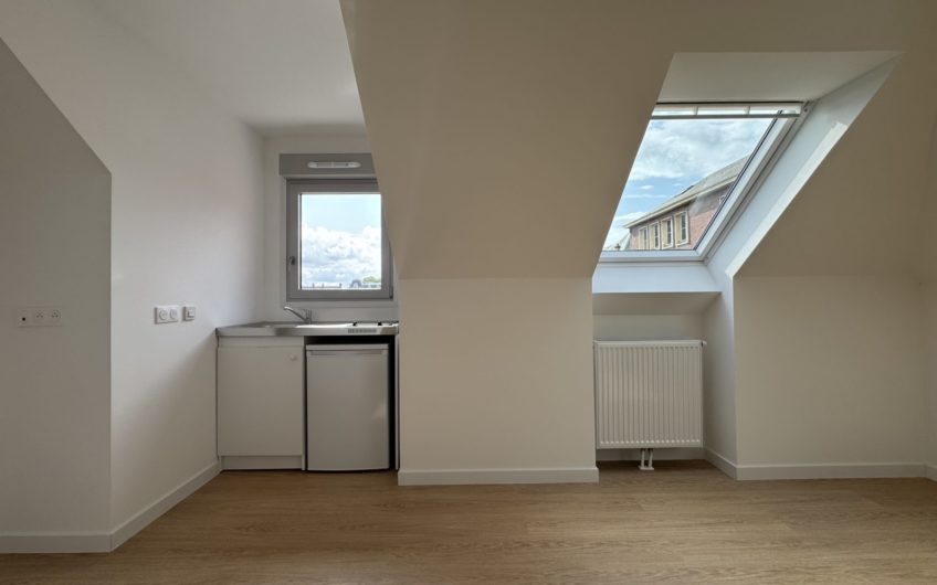 Studio récent proche du centre