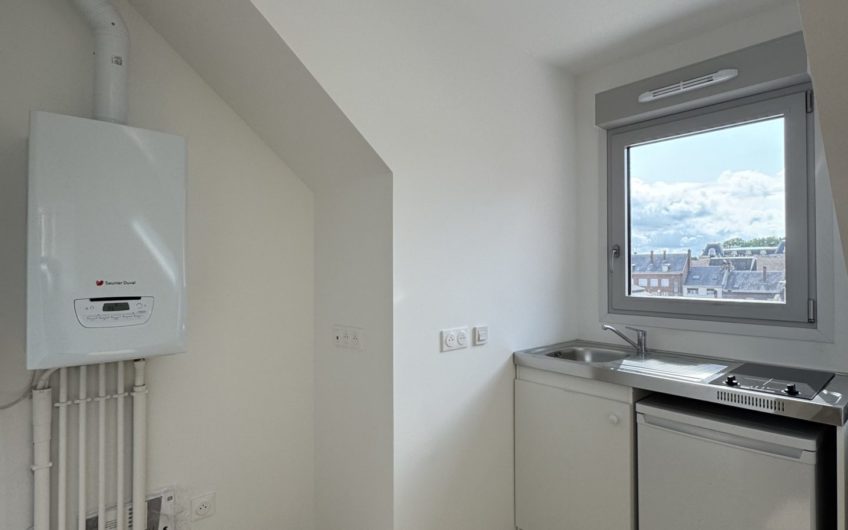 Studio récent proche du centre