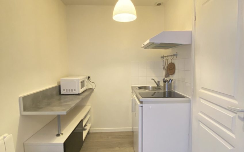 Studio meublé proche de la gare 14,51 m²