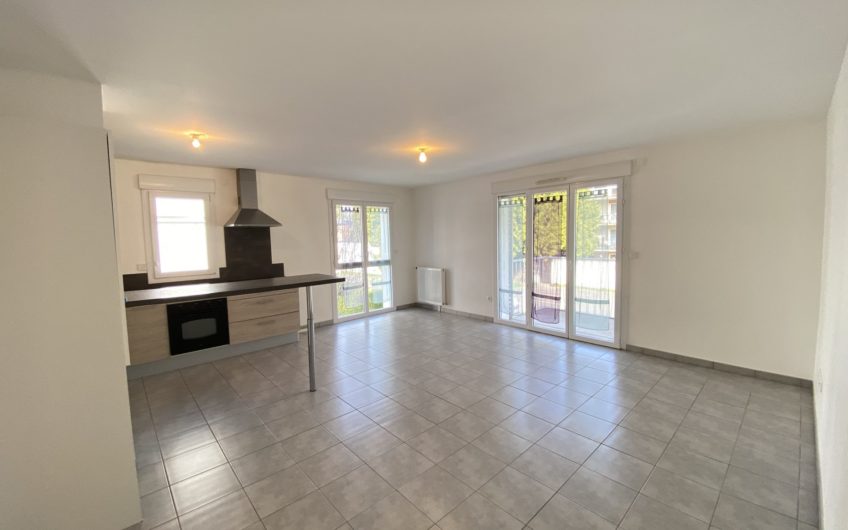 St Honoré, T3 avec balcon et grand garage