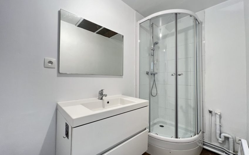 Studio avec cour proche du centre-ville