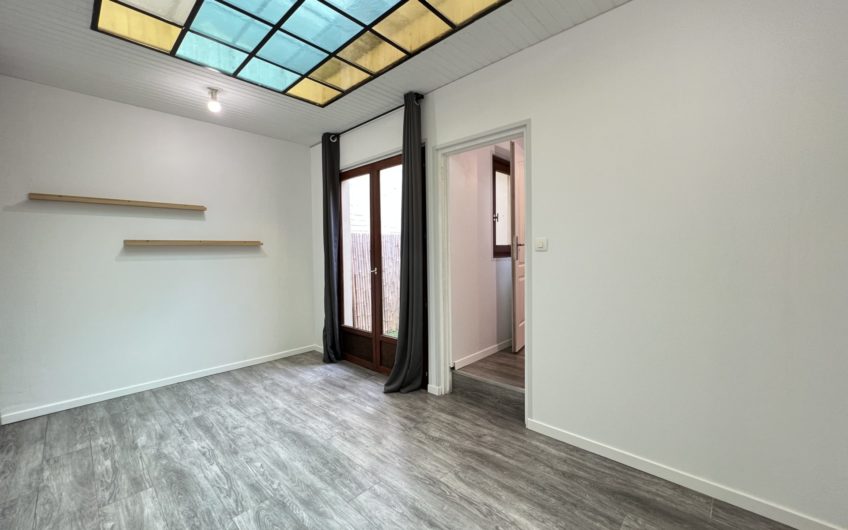 Studio avec cour proche du centre-ville