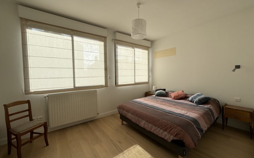 Grand loft avec terrasse et garage en hypercentre