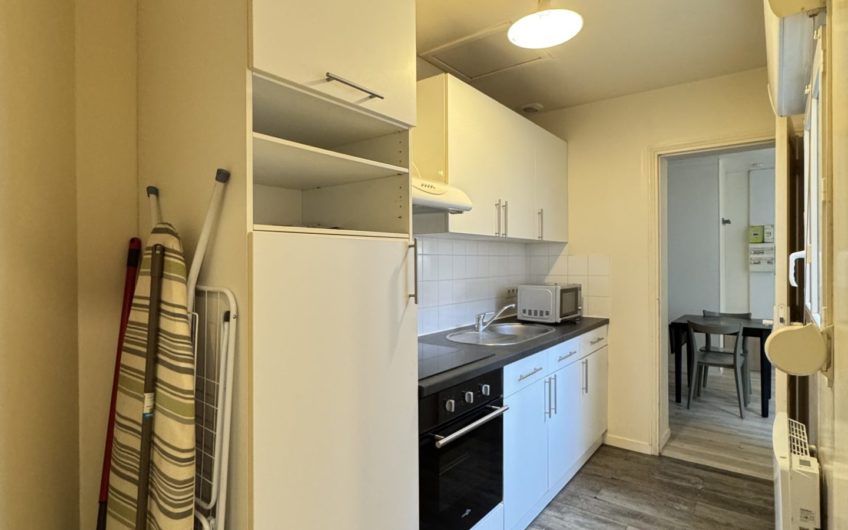 Studio meublé avec cour