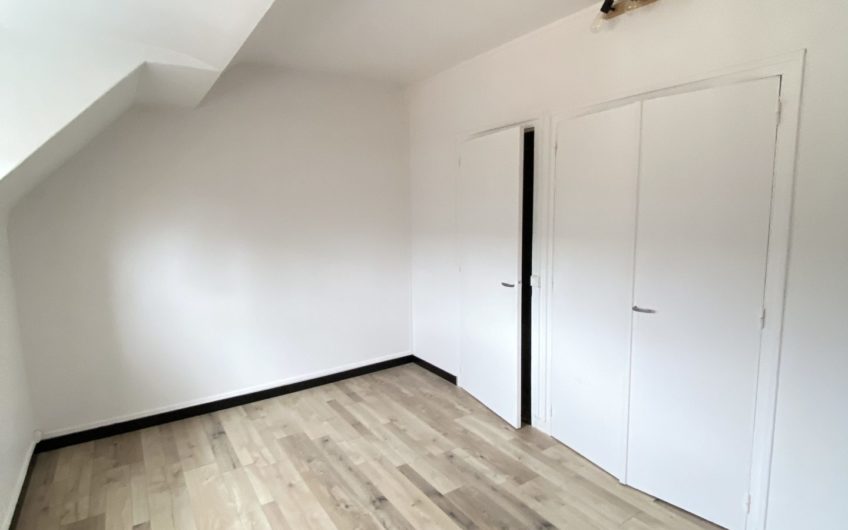 Hyper centre, studio lumineux rue des 3 Cailloux