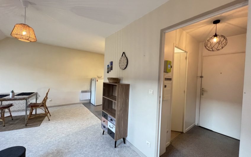 Studio meublé avec parking