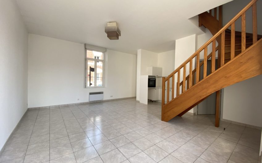 Dreuil-Les-Amiens  T4 en duplex avec garage