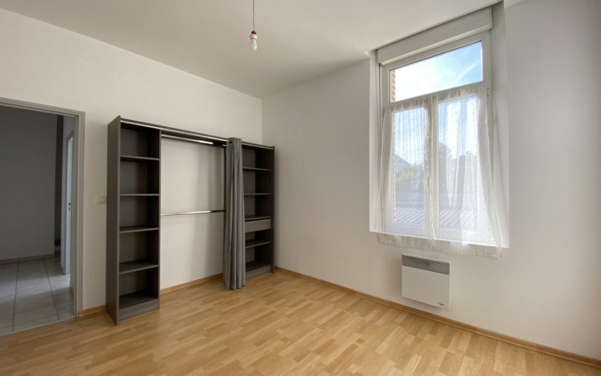 Dreuil-Les-Amiens  T4 en duplex avec garage