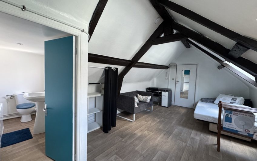 Amiens centre La Vallée, studio meublé proche de la gare