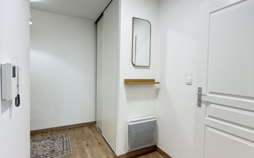 Grand studio meublé avec parking à Amiens Sud